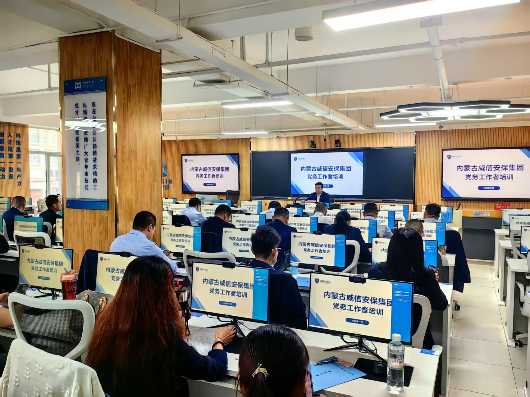 ff5a7f519a5b089434c0c47c217aba0e.jpg ff5a7f519a5b089434c0c47c217aba0e.jpg